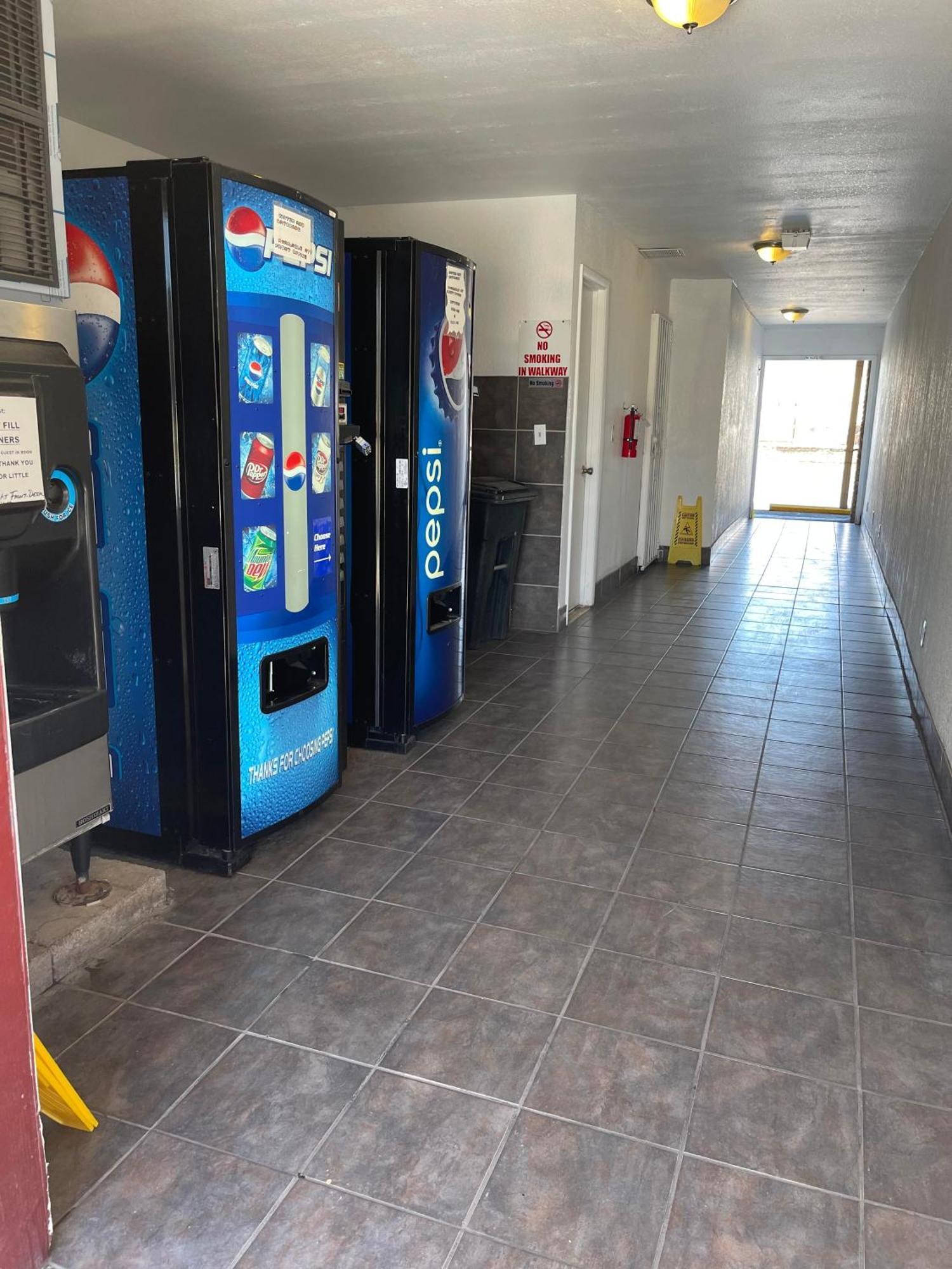 Windsor Inn Lake Havasu City Εξωτερικό φωτογραφία
