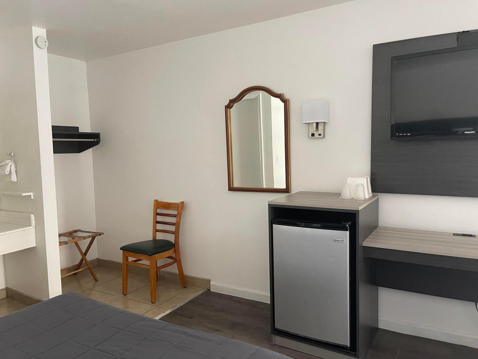 Windsor Inn Lake Havasu City Εξωτερικό φωτογραφία
