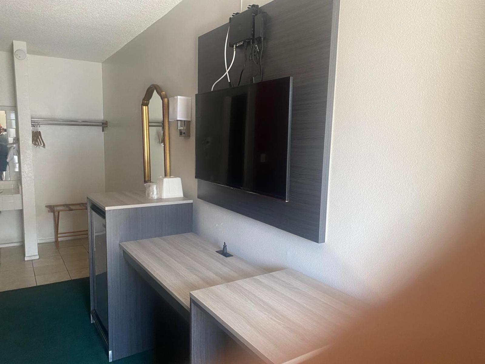 Windsor Inn Lake Havasu City Εξωτερικό φωτογραφία