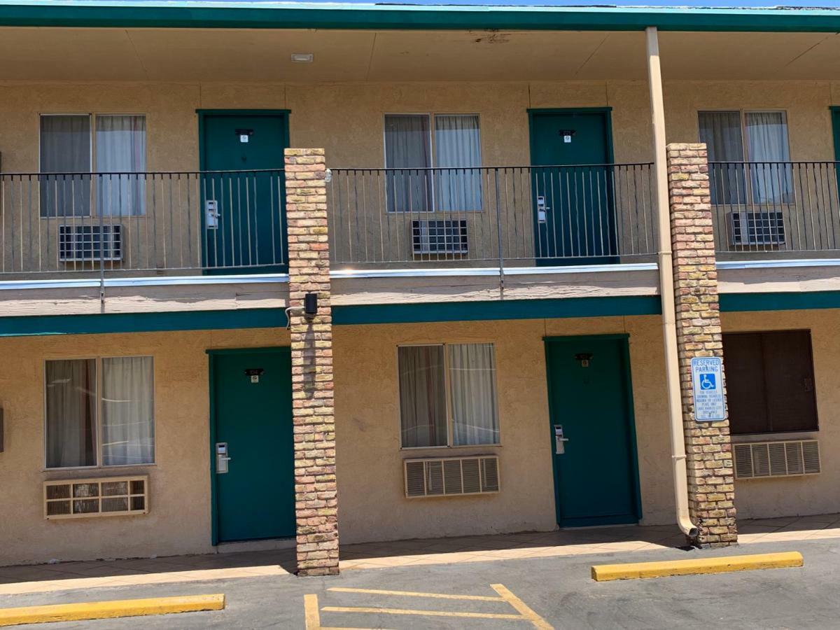Windsor Inn Lake Havasu City Εξωτερικό φωτογραφία